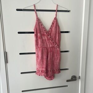 Tularosa romper Amelia style pink and white